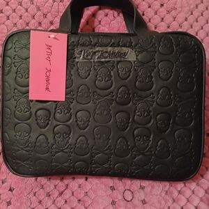 Betsey Johnson Black Skull Cosmetic Bag